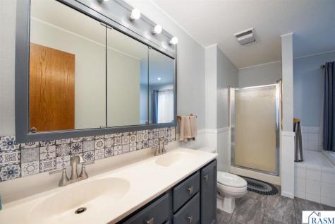 10 Cardinal Court North Mankato MN 56003