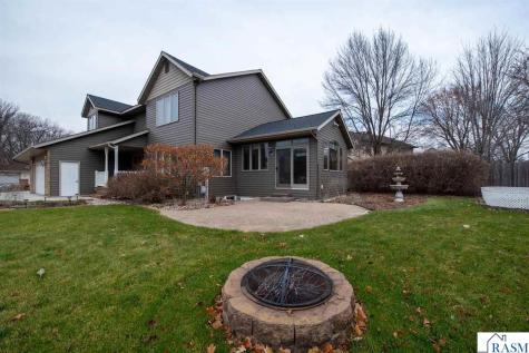10 Cardinal Court North Mankato MN 56003