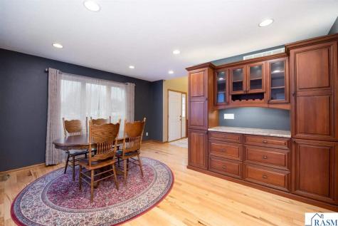 10 Cardinal Court North Mankato MN 56003