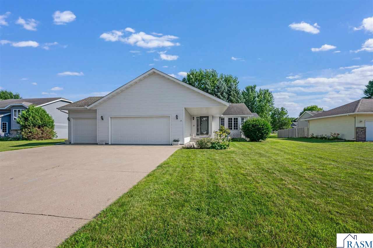 19 La Mar Court North Mankato MN 56003