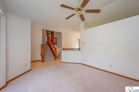 19 La Mar Court North Mankato MN 56003