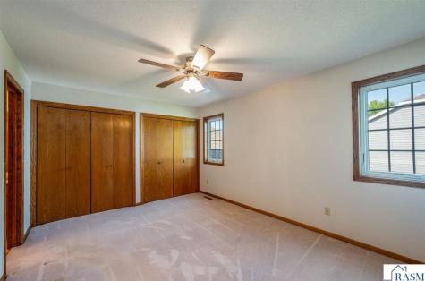 19 La Mar Court North Mankato MN 56003
