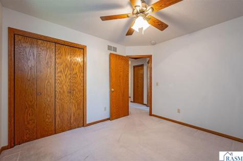 19 La Mar Court North Mankato MN 56003