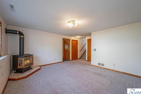 19 La Mar Court North Mankato MN 56003