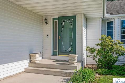 19 La Mar Court North Mankato MN 56003