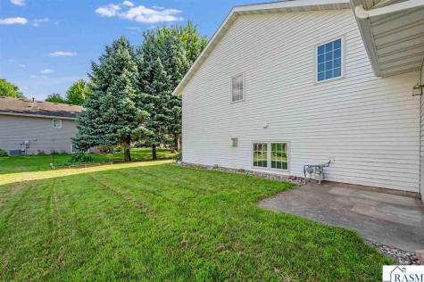 19 La Mar Court North Mankato MN 56003