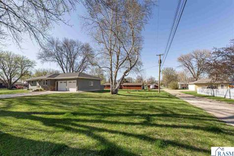 818 Lincoln Street Gaylord MN 55334