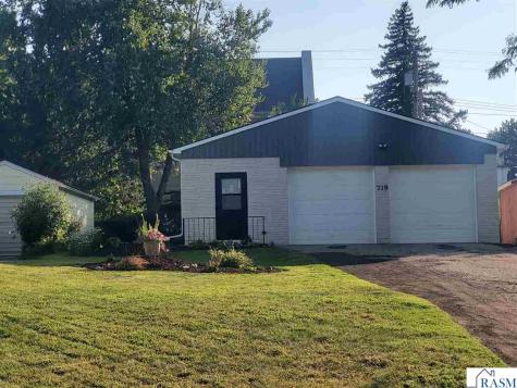 719 N Spring New Ulm MN 56073
