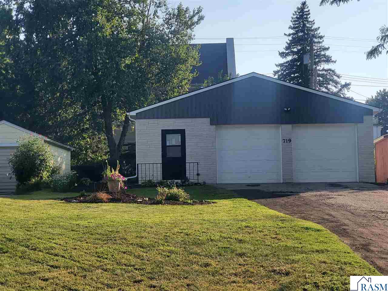 719 N Spring New Ulm MN 56073