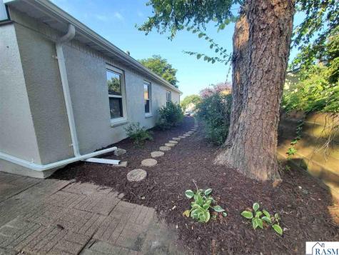 719 N Spring New Ulm MN 56073