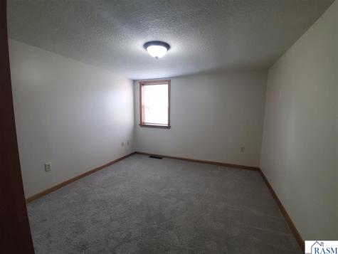 719 N Spring New Ulm MN 56073