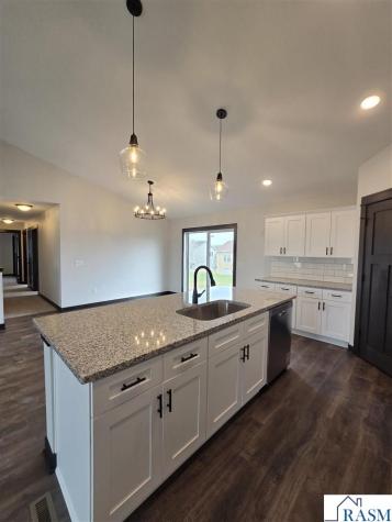314 Falcon Run Eagle Lake MN 56024-1229