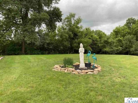 523 Brooks Street Mankato MN 56001