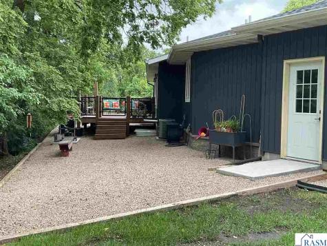 523 Brooks Street Mankato MN 56001