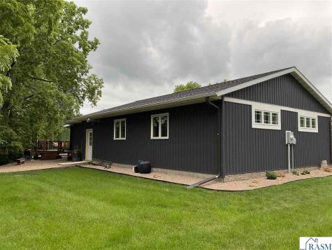 523 Brooks Street Mankato MN 56001