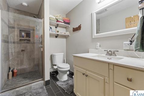 2306 Snowbird Lane North Mankato MN 56003