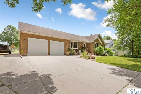 2306 Snowbird Lane North Mankato MN 56003