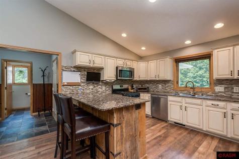 204 Stonehenge Drive Mankato MN 56001