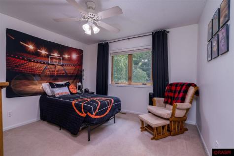 204 Stonehenge Drive Mankato MN 56001
