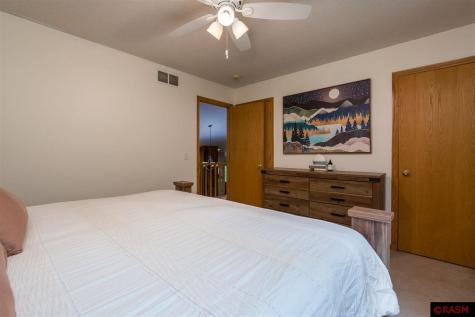 204 Stonehenge Drive Mankato MN 56001