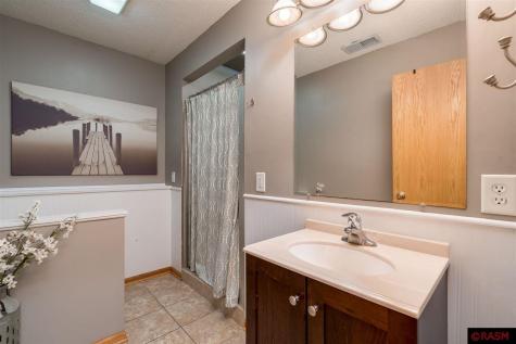 204 Stonehenge Drive Mankato MN 56001