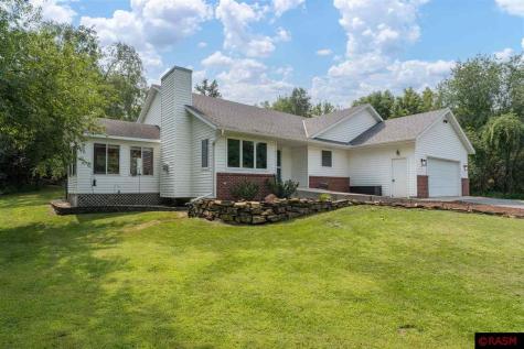 204 Stonehenge Drive Mankato MN 56001