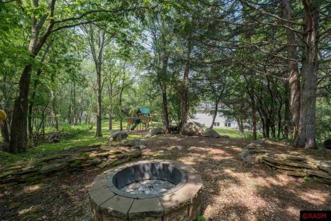 204 Stonehenge Drive Mankato MN 56001