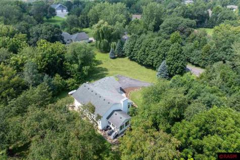 204 Stonehenge Drive Mankato MN 56001