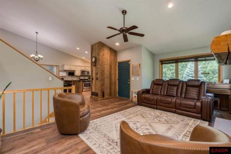 204 Stonehenge Drive Mankato MN 56001