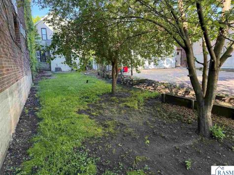 207 S Minnesota Street New Ulm MN 56073