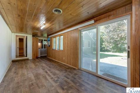 31 E Lake Avenue Minnesota Lake MN 56068