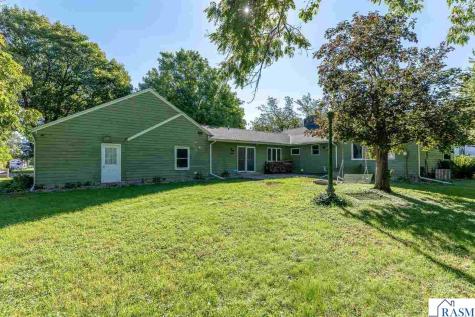 31 E Lake Avenue Minnesota Lake MN 56068