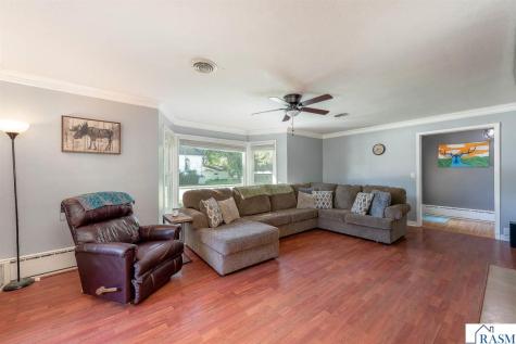 31 E Lake Avenue Minnesota Lake MN 56068