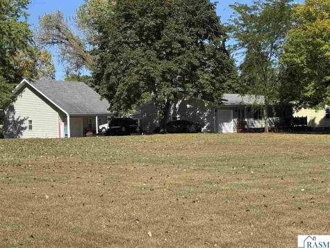 1960 Cottonwood Lake Drive Windom MN 56101
