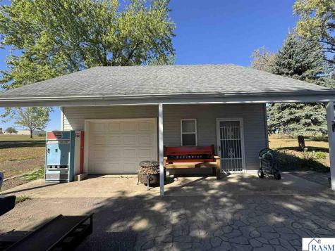 1960 Cottonwood Lake Drive Windom MN 56101