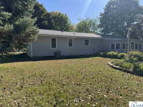 1960 Cottonwood Lake Drive Windom MN 56101