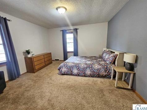 610 5th Street North New Ulm MN 56073