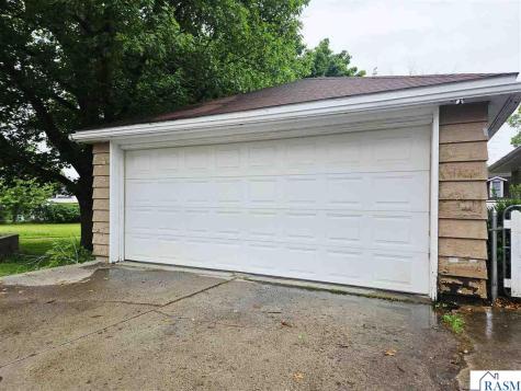 610 5th Street North New Ulm MN 56073