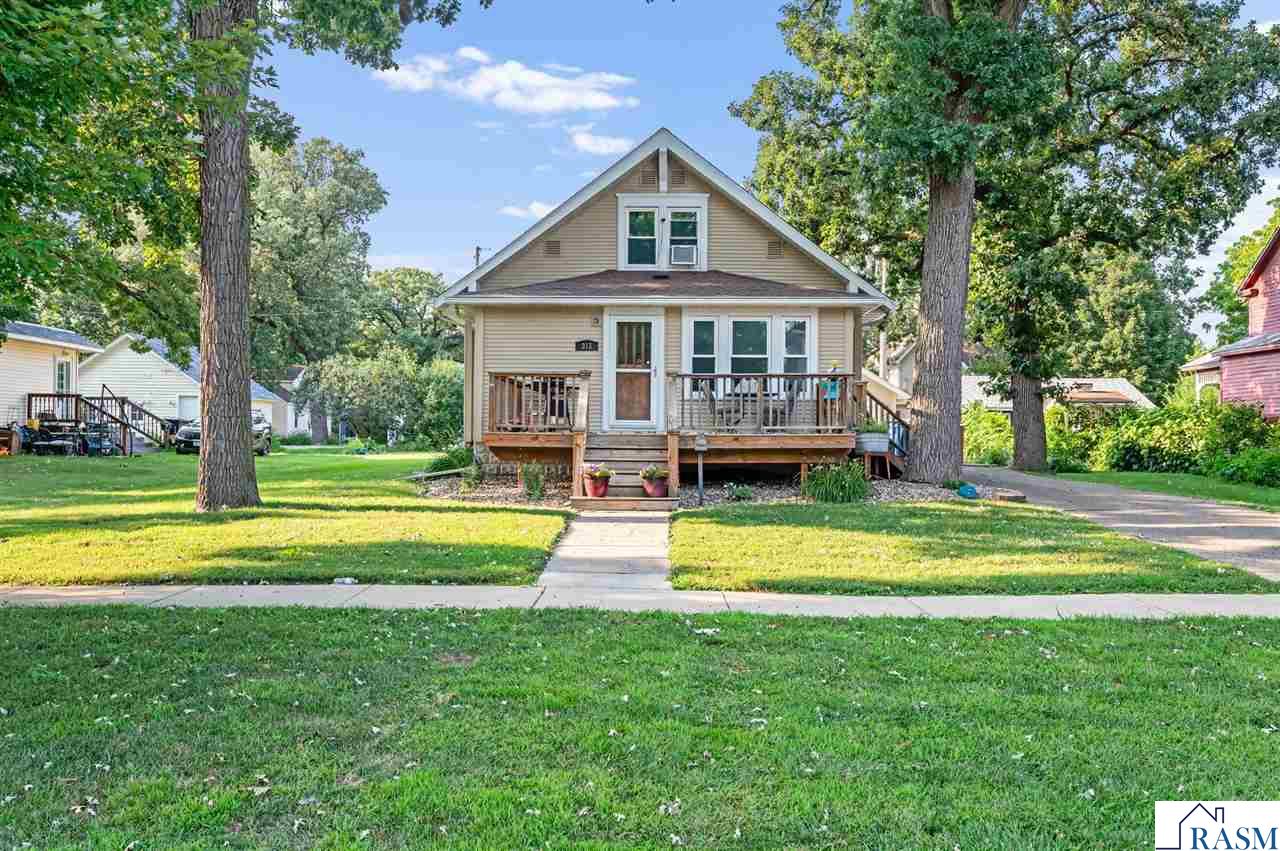 312 W 2nd Street Blue Earth MN 56013