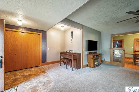 312 W 2nd Street Blue Earth MN 56013