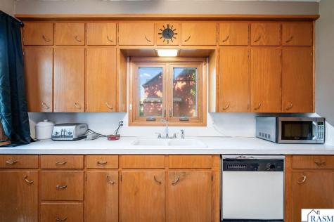 312 W 2nd Street Blue Earth MN 56013