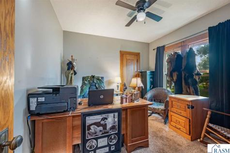 312 W 2nd Street Blue Earth MN 56013