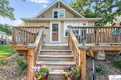 312 W 2nd Street Blue Earth MN 56013