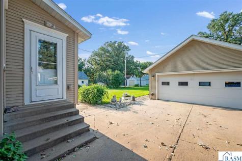 312 W 2nd Street Blue Earth MN 56013