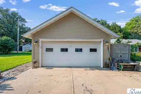 312 W 2nd Street Blue Earth MN 56013