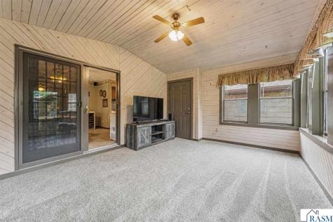 1139 N 10th Street St. James MN 56081