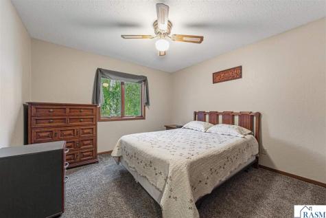 1139 N 10th Street St. James MN 56081