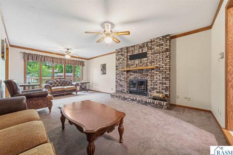1139 N 10th Street St. James MN 56081