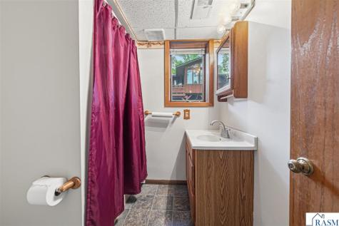 1139 N 10th Street St. James MN 56081