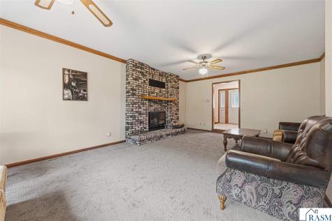 1139 N 10th Street St. James MN 56081